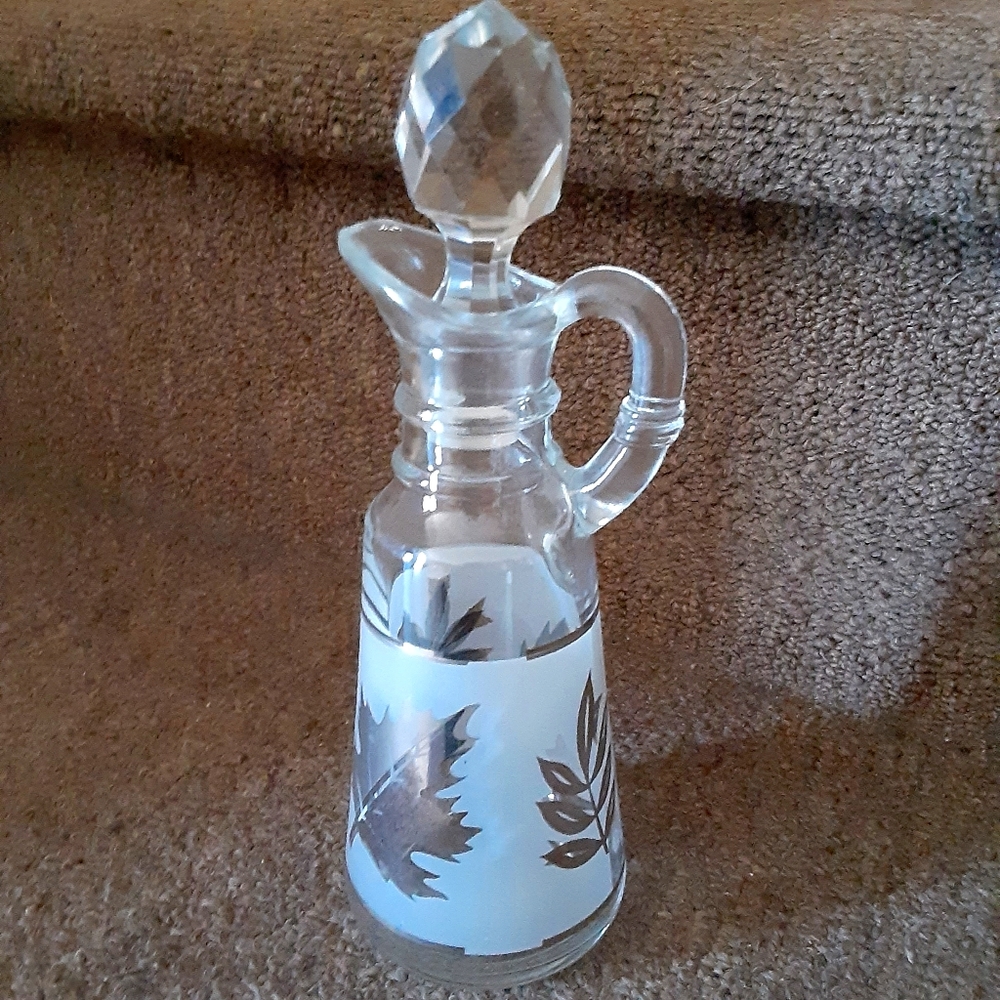 Vintage Anchor Hocking oil and vinegar cruet